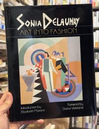 Sonia Delaunay: Art into Fashion