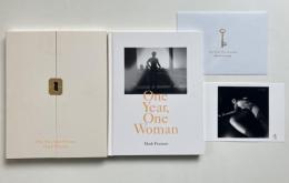 One Year, One Woman　マーク・ピアソン写真集　【署名入りプリント付き】