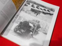 German Uniforms, Insignia & Equipment 1918-1923: Freikorps, Reichswehr, Vehicles, Weapons (Schiffer Military History)