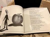 Die Schattennähmaschine　（影の縫製機）