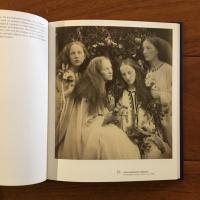 [英]Photography as Fiction