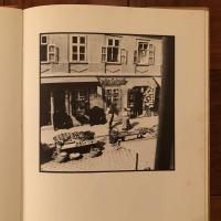[英]Mucha Photographs