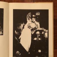 [英]Mucha Photographs