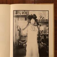 [英]Mucha Photographs
