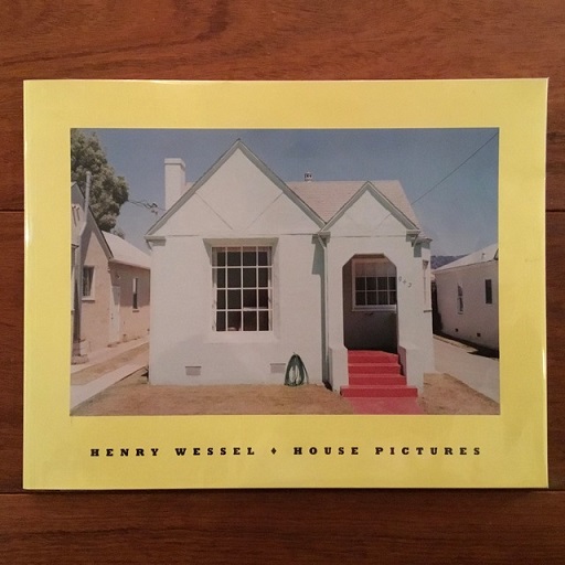 英]House Pictures(Henry Wessel) / 古本、中古本、古書籍の通販は