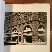 [英]Photographs of Architecture