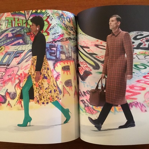英]Balenciaga Winter 18 / 古本、中古本、古書籍の通販は「日本