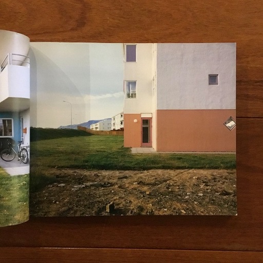 Hyper ballad : Icelandic suburban landscapes(ホンマタカシ