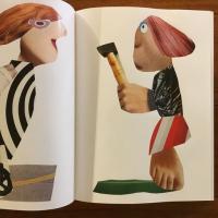 [英]Klaudia Schifferle: 152 Paperdolls