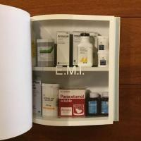 [英]The Complete Medicine Cabinets