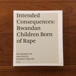 [英]Intended Consequences: Rwandan Children Born of Rape (ルワンダジェノサイドから生まれて)