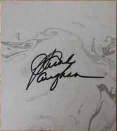 サラ・ヴォーン自筆サイン色紙　Sarah Vaughan