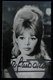 ブリジット・バルドー自筆サイン入絵葉書　(2)　Brigitte Bardot