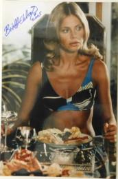 ブリット・エクランド自筆サイン入写真　Britt Ekland