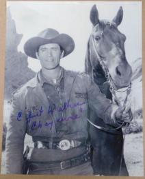 クリント・ウォーカー自筆サイン入写真　Clint Walker