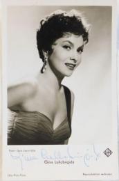 ジーナ・ロロブリジーダ自筆サイン入絵葉書　Gina Lollobrigida