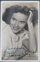 テレサ・ライト自筆サイン入絵葉書　Teresa Wright