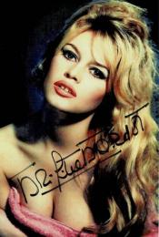 ブリジット・バルドー自筆サイン入写真(3)  Brigitte Bardot