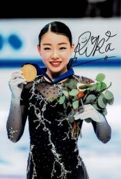 紀平梨花自筆サイン入写真