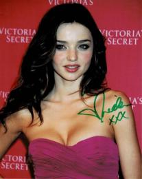 ミランダ・カー自筆サイン入写真　(2)　Miranda Kerr