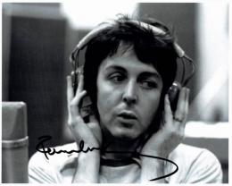 ポール・マッカートニー自筆サイン入写真　Paul McCartney