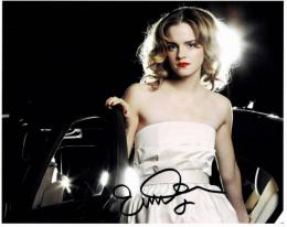 エマ・ワトソン自筆サイン入写真(2)　Emma Watson