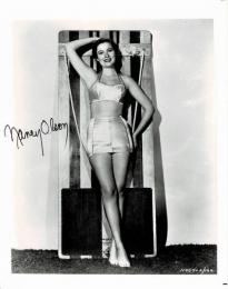 ナンシー・オルソン自筆サイン入写真　Nancy Olson
