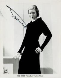 ジーン・ミュア自筆サイン入写真　Jean Muir