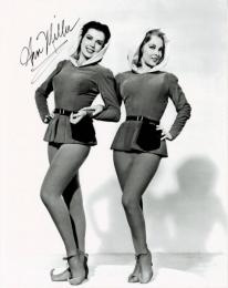アン・ミラー自筆サイン入写真　Ann Miller