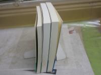 気候変動に関する3冊セット　・気候変動の文明史　安田喜憲著　・気候の変化が言葉をかえた　鈴木秀夫著　・夏が来なかった時代　桜井邦朋著　　計3冊セット　小口シミ有　送料300円　S3右2　