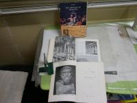 THE　APOLOGY　SOCRATES＆CRITO　　PLATO著　2冊1箱帯　英文訳文　8刷　ヤケシミ汚有　送料300円　S1右1