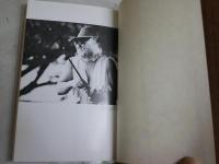 開高健自選短編集　　2刷帯　　小口ヤケシミ汚有　送料300円　J2右1