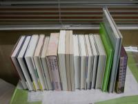 村上春樹作品16点18冊セット　初版1刷帯8点8冊　　重刷8点10冊　・ジャズアネクドーツ　・約束された場所で　・バットビューティフル　・神の子どもたちはみな踊る　・月曜日は最悪だとみんなは言うけれど　・ひとつ、村上さんでやってみるか　・そうだ、村上さんに聞いてみよう　・これだけは、村上さんに言っておこう　他　　ゆうパック送付　E8右上
