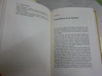 What's in a Word?　　Language Yesterday Today and Tomorrow   ハードカバー　ヤケシミ汚有　線引き1頁2行　送料300円　L2中
