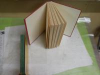 Agatha Christie2冊セット　・Murder in Mesopotamia  ペーパーバック　・ＥＮＤＬＥＳＳ　ＮＩＧＨＴ　　ハードカバー　　ヤケシミ汚難有　送料300円　G2右中