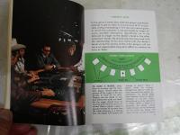 A GOLDEN GUIDE CASINO GAMES   BILL FRIEEMAN   ペーパーバック　ヤケシミ汚有　送料300円　K3中