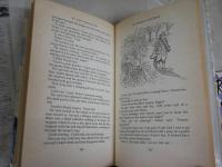 ROALD DAHL 2冊英文セット　・OVER TO YOU ペーパーバック　・ＡhSweet
Mystery of Life ハードカバー　ヤケシミ汚多し難有 送料300円　L2
