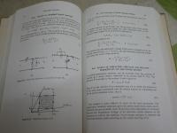 ELECTROSTATICS　AND　ITS　APPLICATICS　　ARTHUR　DEARTH　MOORE編　ヤケシミ汚難有　レターパックプラス送付　S1下段