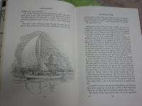 OCCASIONS　　　DOROTHY　HAMMOND　INNES　　英文ハードカバー　ヤケシミ汚難有　G2右　送料300円