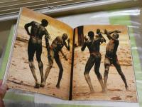 ＮＵＢＡ　ヌバ　レニ・リーフェンシュタール写真集　　ピータービアード　ジャンコクトー　虫明亜呂無　石岡瑛子　パルコビュー7　　5刷帯　　ヤケシミ汚難痛有　E2右中