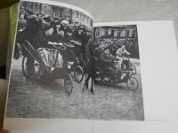 ROBERT　CAPA　IMAGES　OF　WAR　英文　　ペーパーバック　ヤケシミ汚難痛有　E2右中　送料300円