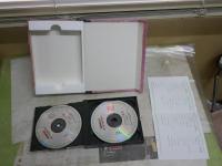 ソフィーの世界　　NHKCDオーディオドラマ　CD4枚　外箱開閉部分に痛み有　S1右3　レターパックプラス送付