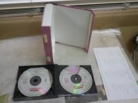 ソフィーの世界　　NHKCDオーディオドラマ　CD4枚　外箱開閉部分に痛み有　S1右3　レターパックプラス送付