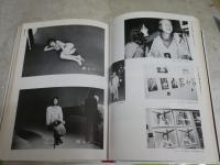 写真論　　荒木経惟著　　初版1刷　ヤケシミ汚少難有　G2右