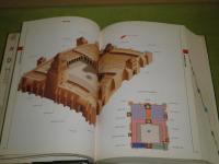 The Macmillan Visual Dictionary　英語イラスト辞典　3千5百のカラーイラスト
絵で引く2万5千語　ヤケシミ少汚　862頁　1992年　E3左