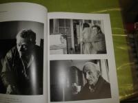 MAGNUM　WORLD　マグナムフォト創設50周年記念写真展　図録　126頁　E1右