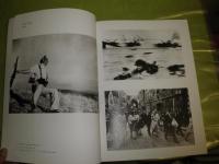 MAGNUM　WORLD　マグナムフォト創設50周年記念写真展　図録　126頁　E1右