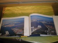 都市再生　千フィート今昔　渡部まなぶ写真集　　初版帯　111頁　2007年4月　E1右

