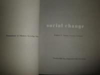 social change　社会変動　　wilbert E.moore   ヤケシミ汚難有　ペーパーバック　L2