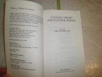 Cultural Theory and Cultural Change   Mike Featherstone  ペーパーバック　S3右